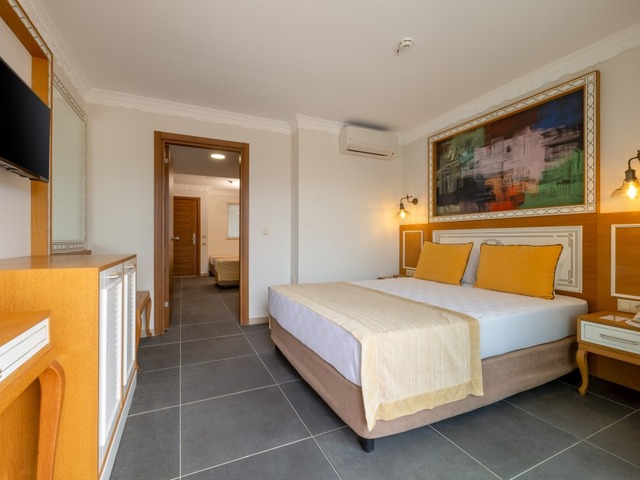 фото отеля Crystal Club World Of Colours (ex. Crystal Family World Of Colours) изображение №9