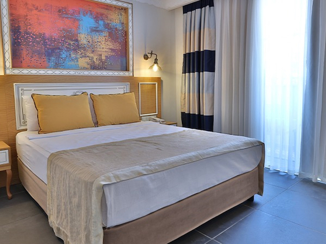 фото Crystal Club World Of Colours (ex. Crystal Family World Of Colours) изображение №6