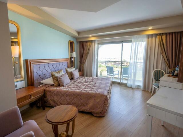 фото отеля J'adore Deluxe Hotel & Spa изображение №73