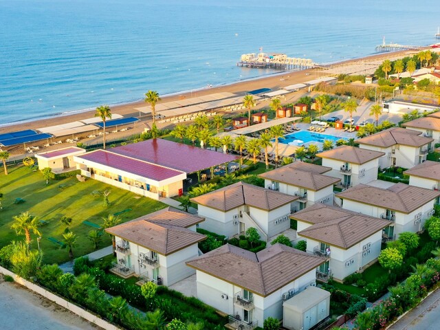 фото отеля Crystal Boutique Beach Resort изображение №5