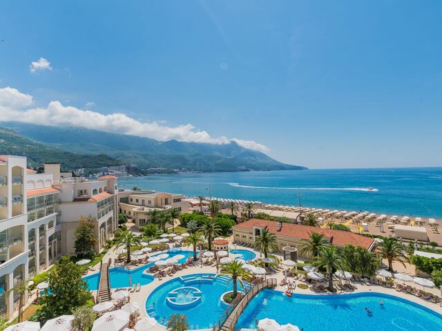 http://Splendid%20Conference%20&%20Spa%20Resort