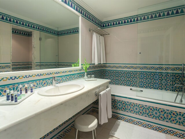 фотографии Oceana Hotel & Spa (ex. TUI Blue Oceana Suites; TUI SENSIMAR Oceana Resort & Spa) изображение №20