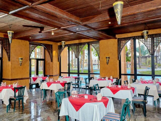 фото Pickalbatros Sands Port Ghalib (ex. Port Ghalib Resort; Crowne Plaza Sahara Oasis Port Ghalib) изображение №18