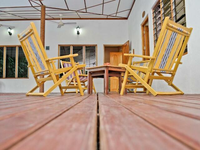 фотографии Fulidhoo Laperla Guesthouse изображение №8