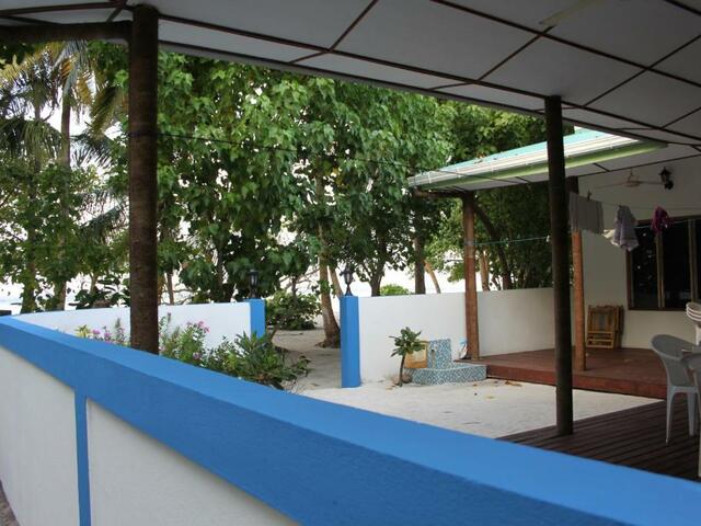 фото отеля Fulidhoo Laperla Guesthouse изображение №1