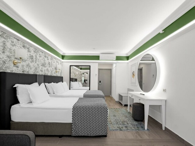 фотографии отеля Utopia World изображение №3