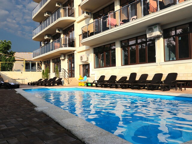 фото отеля Омега+ (Omega Plus) изображение №1