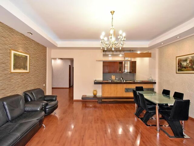 фото отеля Deluxe (Делюкс) изображение №1