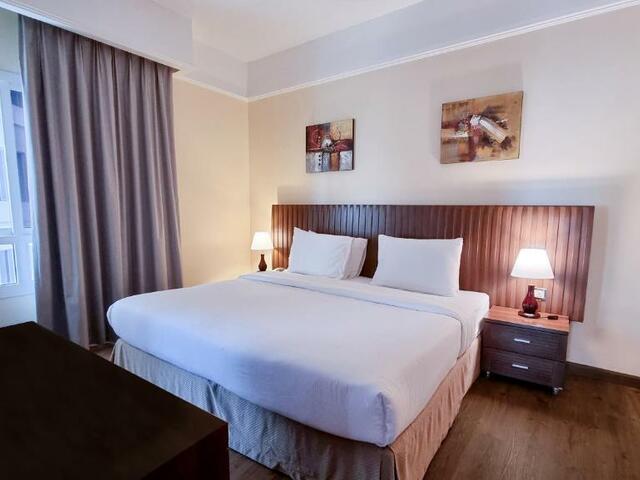 фотографии Ramada by Wyndham Beach Ajman (ex. Landmark Suites Ajman; Coral Suites; Safir Dana Beach Resort) изображение №28