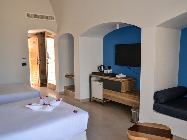 фотографии Pensee Royal Garden (ex. The Three Corners Pensee Beach Resort) изображение №4