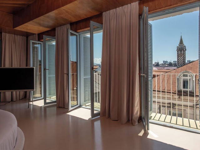 фотографии Rooms Hotel Batumi изображение №8