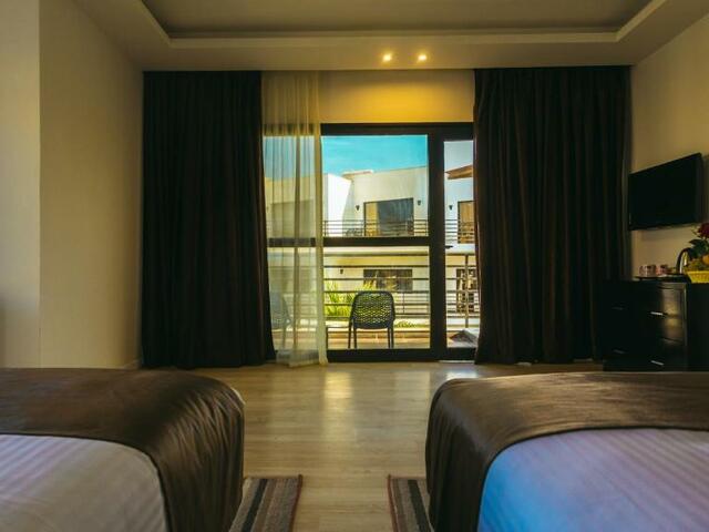 фото La Rosa Waves Beach & Aqua Park (ex. Premium Beach Resort; Premium Seagull Resort) изображение №26