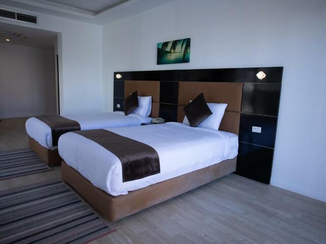 фотографии отеля La Rosa Waves Beach & Aqua Park (ex. Premium Beach Resort; Premium Seagull Resort) изображение №27