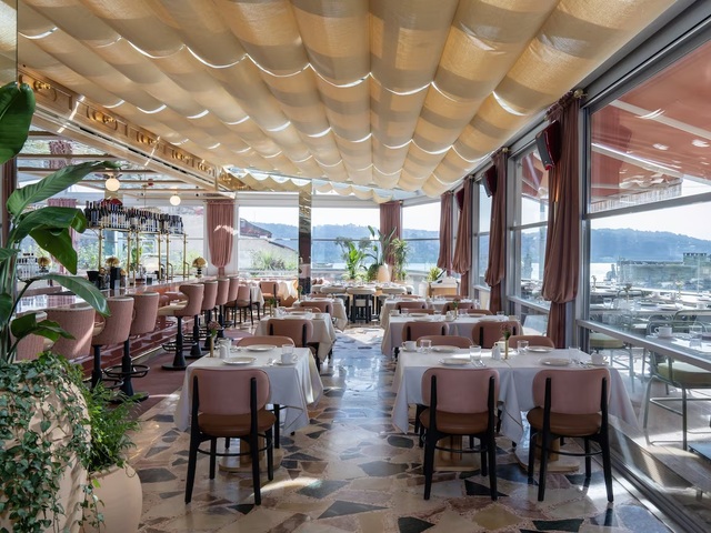 фото Crowne Plaza Istanbul Ortakoy Bosphorus, An IHG Hotel изображение №50
