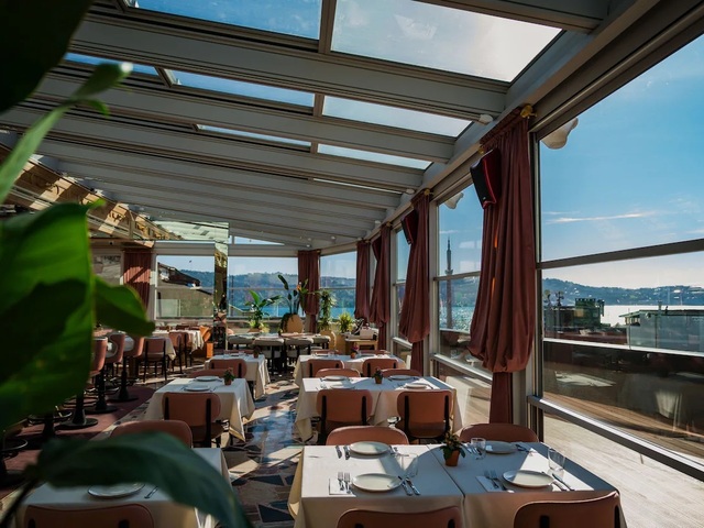 фото Crowne Plaza Istanbul Ortakoy Bosphorus, An IHG Hotel изображение №42