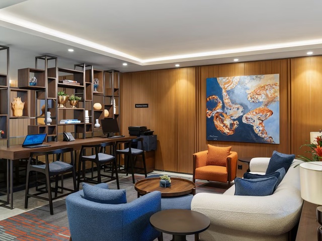 фото Crowne Plaza Istanbul Ortakoy Bosphorus, An IHG Hotel изображение №30