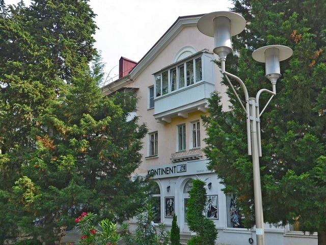 Hotel