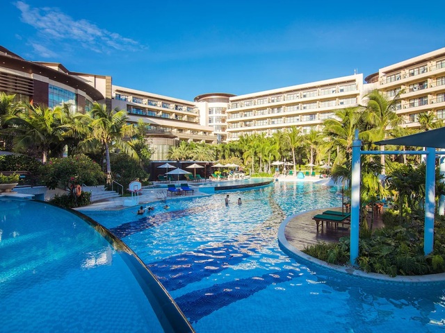 Thousand Cranes Sanya Yazhou Bay Int'l Exchange Centre, Curio Collection by Hilton