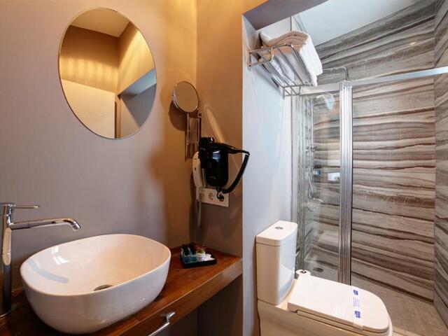 фотографии отеля Almina изображение №11