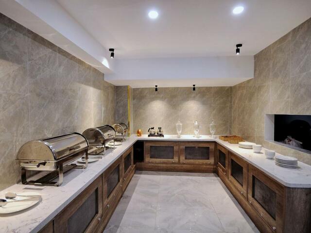 фотографии Golden Lotus изображение №48