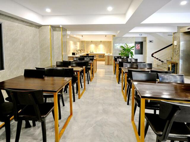 фото отеля Golden Lotus изображение №37