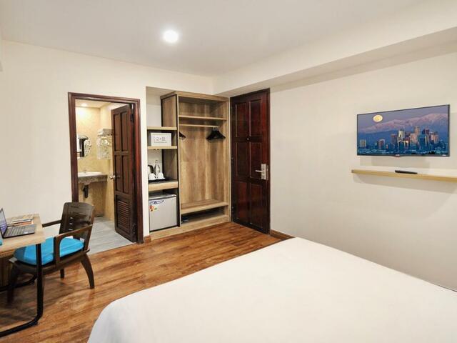 фотографии Golden Lotus изображение №20