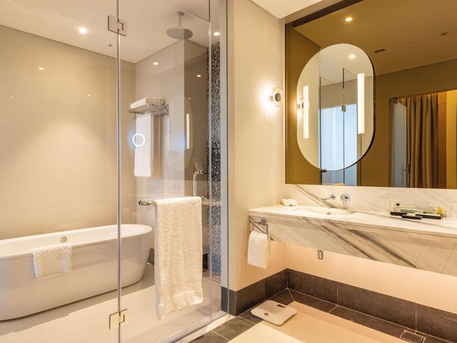 фото отеля Embassy Suites By Hilton Doha Old Town изображение №25