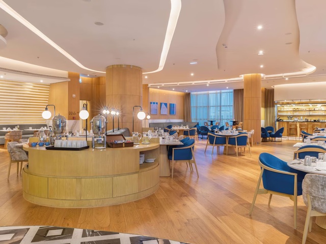 фото Embassy Suites By Hilton Doha Old Town изображение №14