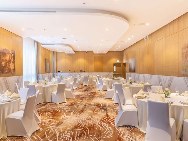 фото отеля Embassy Suites By Hilton Doha Old Town изображение №5