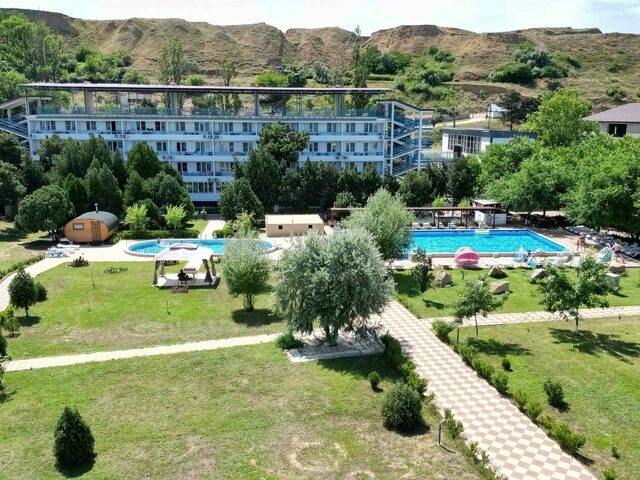Электра Холидей (Electra Holiday)