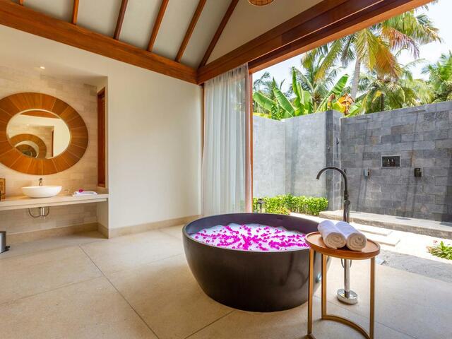 фото отеля Furaveri Island Resort & Spa изображение №21