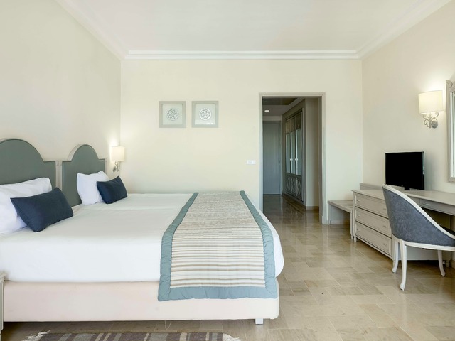 фото отеля Iberostar Waves Averroes изображение №57