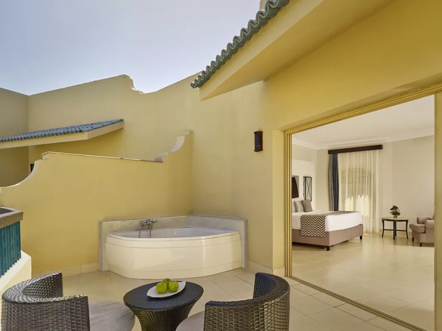 фотографии отеля Coral Sea Holiday Resort (ex. Coral Sea Holiday Village Resort) изображение №15