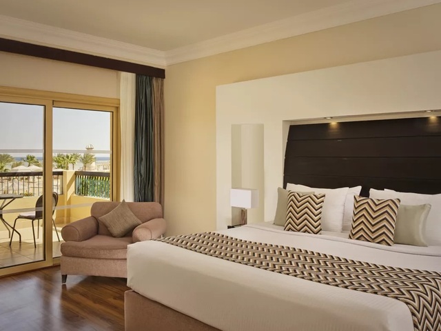 фото отеля Coral Sea Holiday Resort (ex. Coral Sea Holiday Village Resort) изображение №13