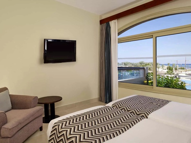 фотографии отеля Coral Sea Holiday Resort (ex. Coral Sea Holiday Village Resort) изображение №3