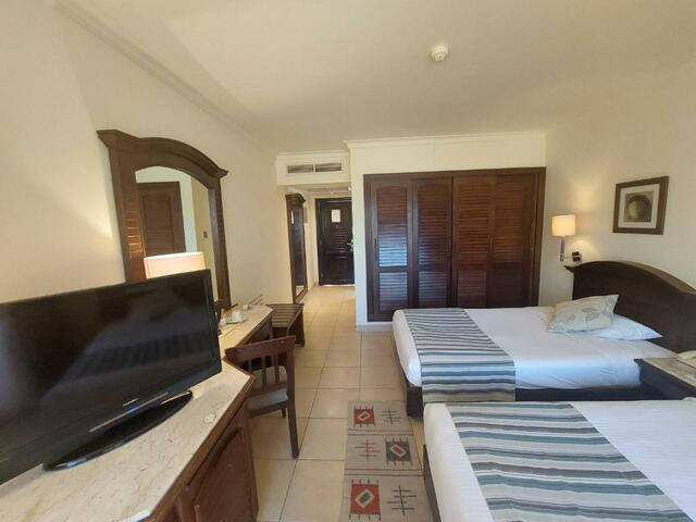 фотографии отеля Coral Beach (ex. Coral Beach Rotana Resort) изображение №63