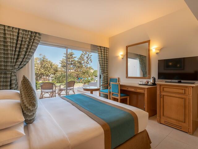 фото отеля Long Beach Resort изображение №45