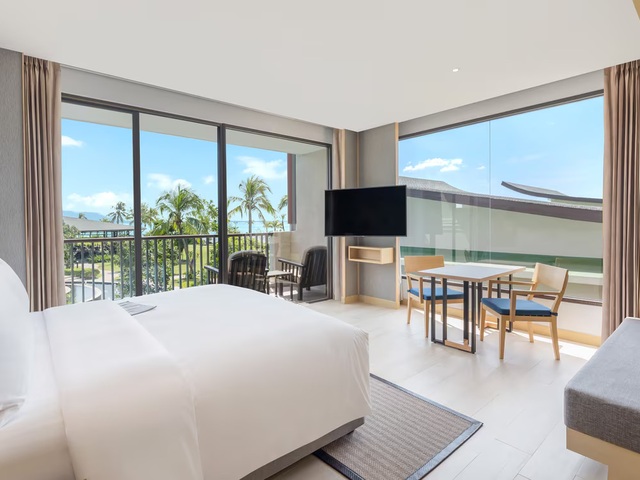 фотографии Le Meridien Khao Lak Resort And Spa (ex. Bangsak Merlin Resort) изображение №44