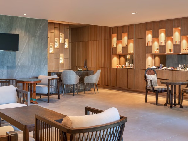 фотографии Le Meridien Khao Lak Resort And Spa (ex. Bangsak Merlin Resort) изображение №36