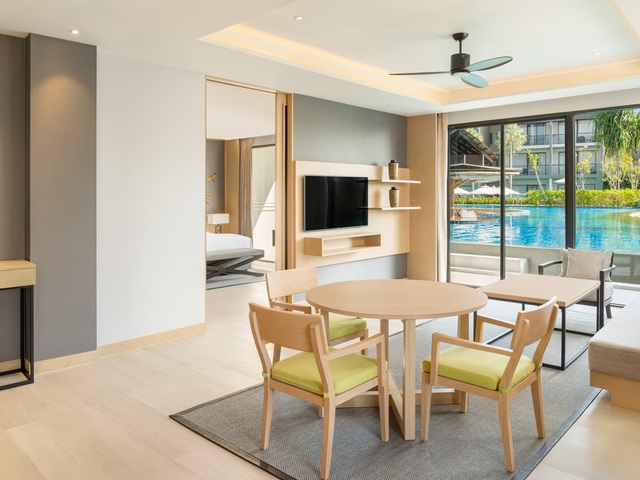 фото отеля Le Meridien Khao Lak Resort And Spa (ex. Bangsak Merlin Resort) изображение №21