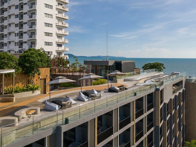 http://Bayphere%20(ex.%20BW%20Premier%20Bayphere%20Pattaya;%20Premier%20Bayphere)