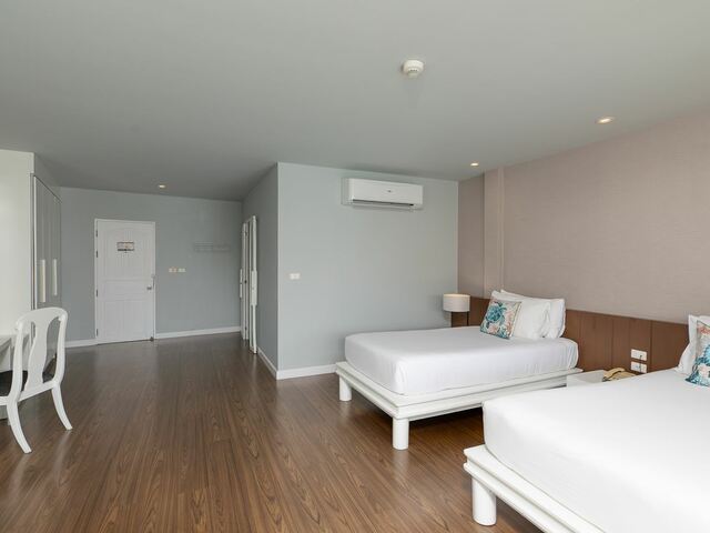 фото Arinara Bangtao Beach Resort (ех. Dalar Resort BangTao Beach) изображение №38