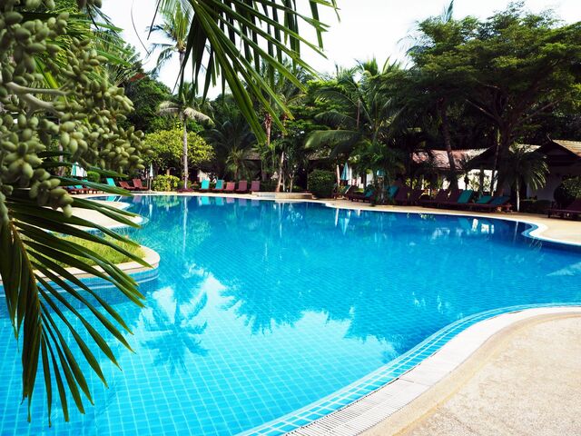 фотографии отеля First Bungalow Beach Resort изображение №11