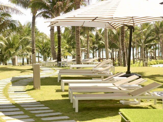 фотографии The Western Seaview Cam Ranh Condotel изображение №20
