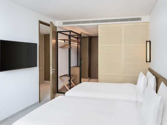 фото Radisson Beach Resort Palm Jumeirah изображение №2