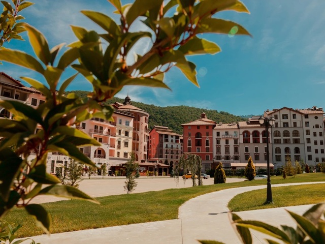 фотографии Комплекс Апартаментов Красная Поляна (ex. Горки Город Апартаменты) изображение №12