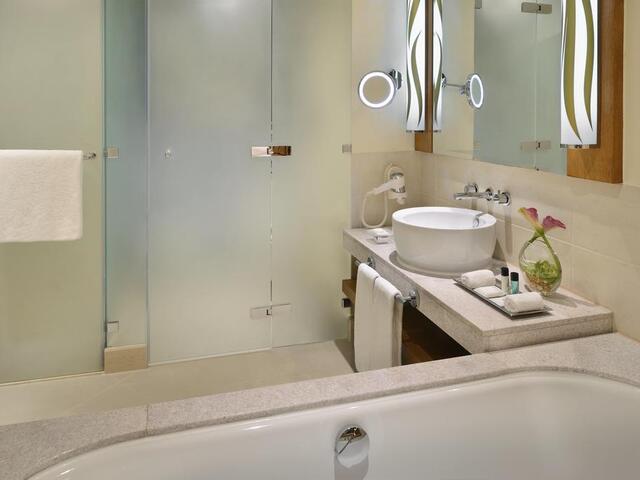 фотографии Movenpick Jumeirah Beach изображение №16