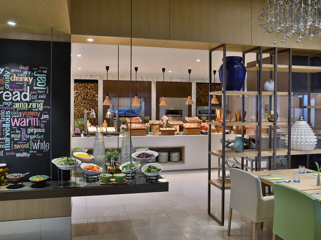 фотографии отеля Al Habtoor Grand Resort, Autograph Collection (ex. Habtoor Grand Resort & Spa) изображение №39