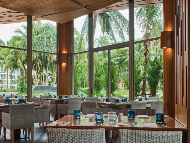 фото отеля Splash Beach Resort (ex. Grand West Sands Resort & Villas; Centara West Sands Phuket) изображение №77