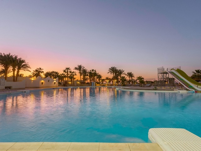 фото Coral Beach (ex. Coral Beach Rotana Resort) изображение №62